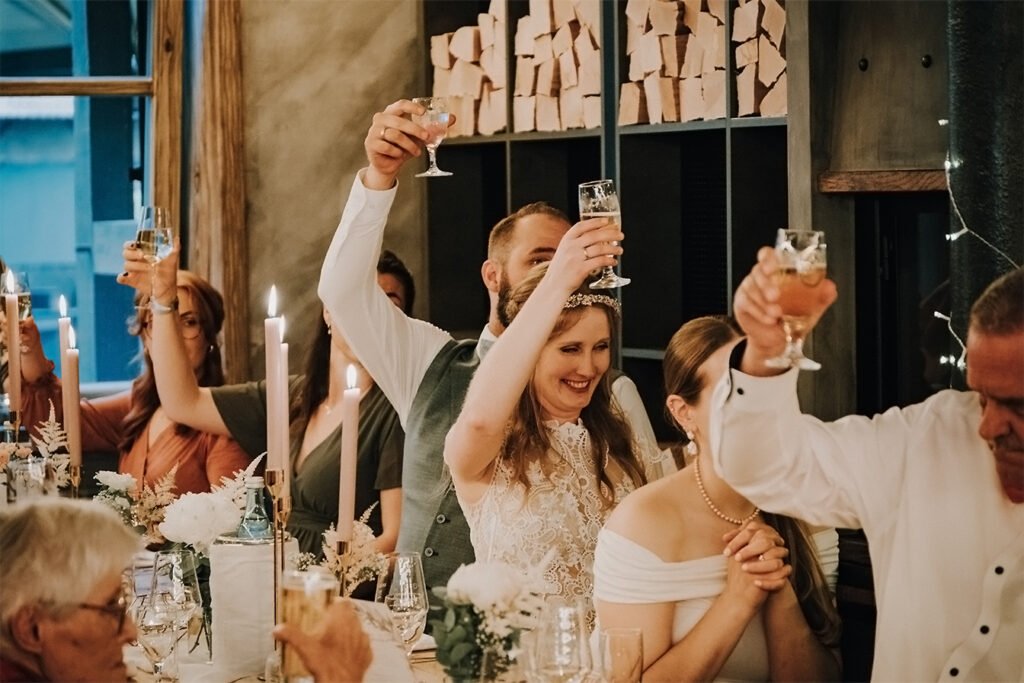 hochzeit-hof-frien-im-kuhstall